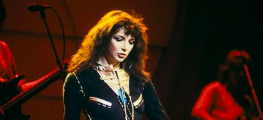 "Running Up That Hill" Kate Bush powraca na listy przebojów