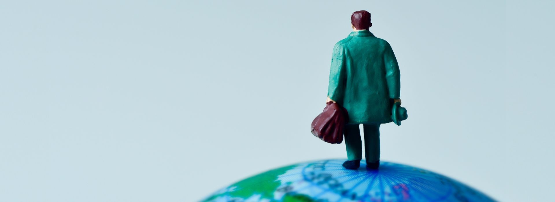 Do czego powinien służyć azyl polityczny?