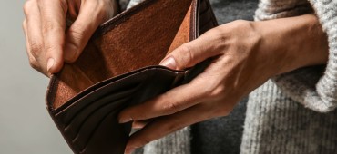 Jak wygląda polska bieda? Rozmowa z prof. Ryszardem Szarfenbergiem