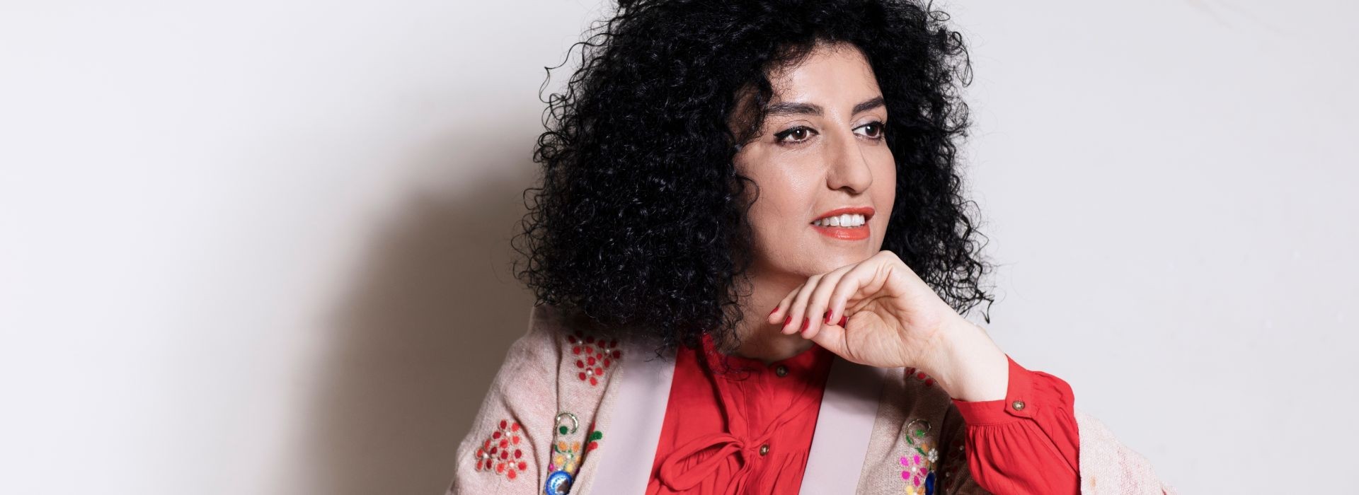 Narges Mohammadi. Irańska noblistka w rozmowie z Patrykiem Rabiegą