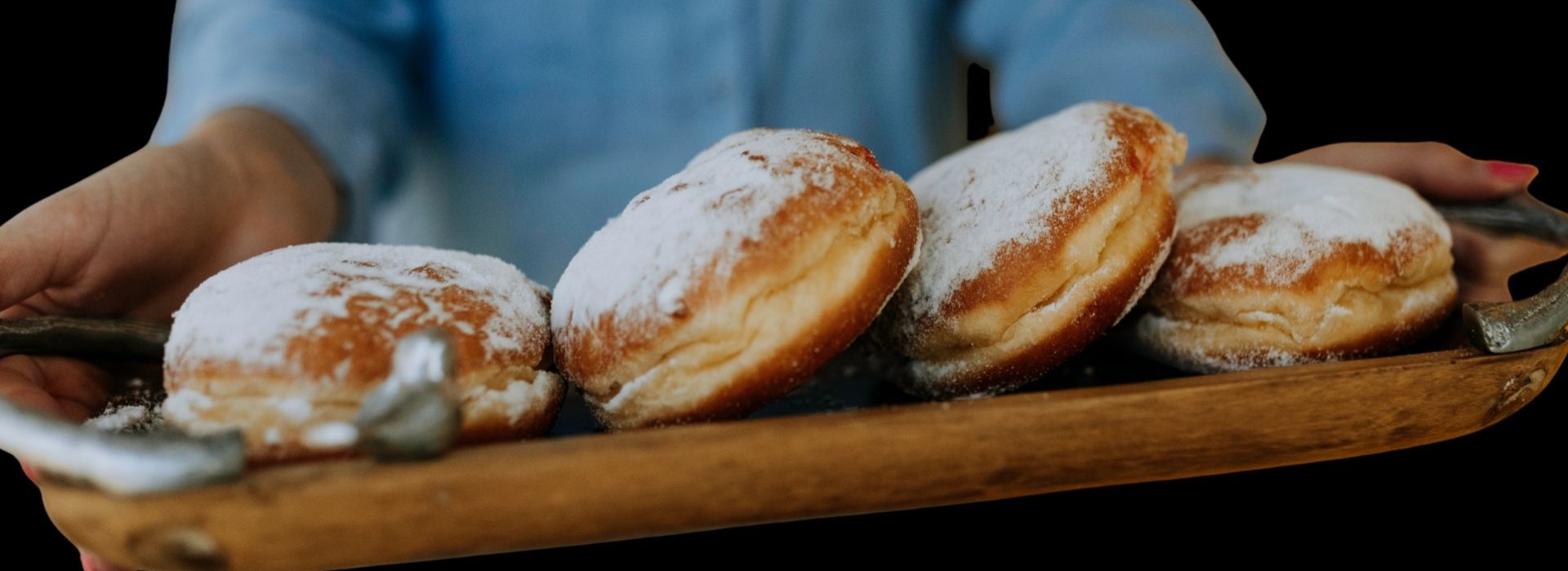 Tłusty Czwartek. O pączkowych trendach i cenach