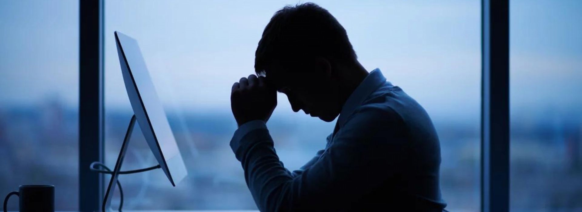Rosnąca liczba pracowników z objawami depresji przekłada się na straty w gospodarce