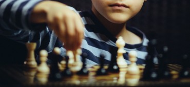 Dziesięciolatek pokonał arcymistrza, czyli o "Messim szachów" z Argentyny