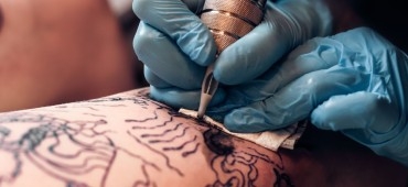 Czy tatuaż zwiększa ryzyko zachorowania na raka?
