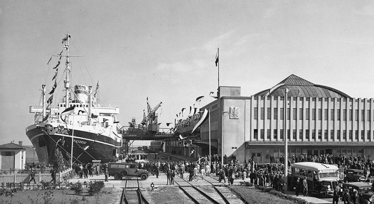 [sob. 15:00] Stulecie dziwów: Rok 1933 i otwarcie Dworca Morskiego w Gdyni